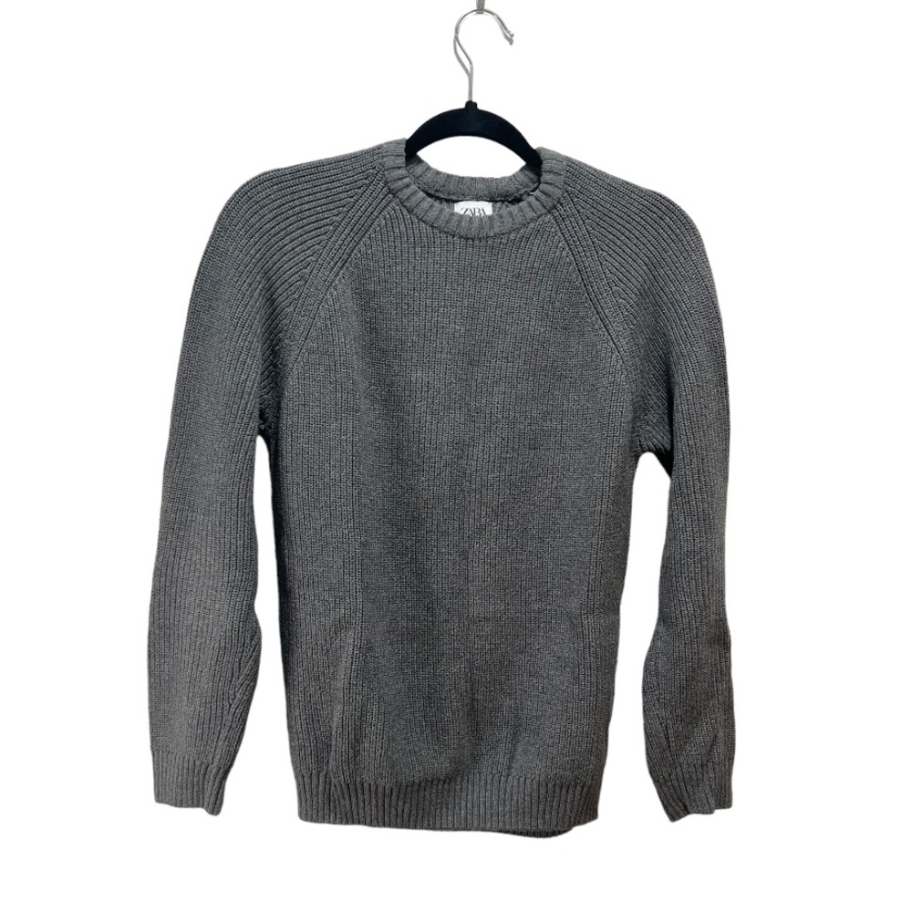 Gray Zara Knit Sweater in like new condition Size S